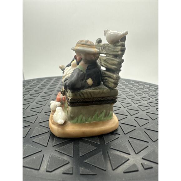 Emmett Kelly, Jr. Signature Collection Flambro Bisque Trinket Pill Box - Picture 4 of 8